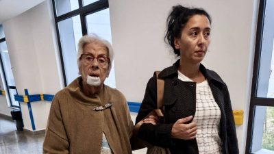 Buca Seyfi Demirsoy Eğitim ve Araştırma Hastanesi'nde beyin kanaması geçiren