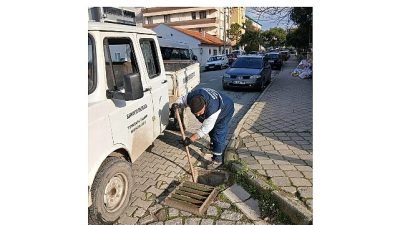 Burhaniye Belediyesi Temizlik İşleri Müdürlüğü ekipleri, Meteoroloji Genel Müdürlüğü tarafından