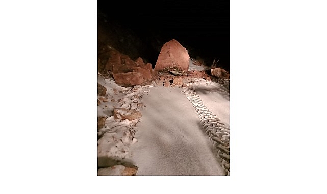 Meteoroloji’nin sarı kod uyarısı verdiği Antalya’da kuvvetli rüzgar ve yağış