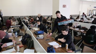 Konya Büyükşehir Belediyesi çatısı altında faaliyet yürüten Gençlik Meclisi, üniversite