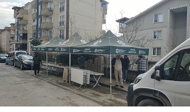 Kocaeli Büyükşehir Belediyesi, vatandaşları en acılı günlerinde yalnız bırakmıyor. Taziye