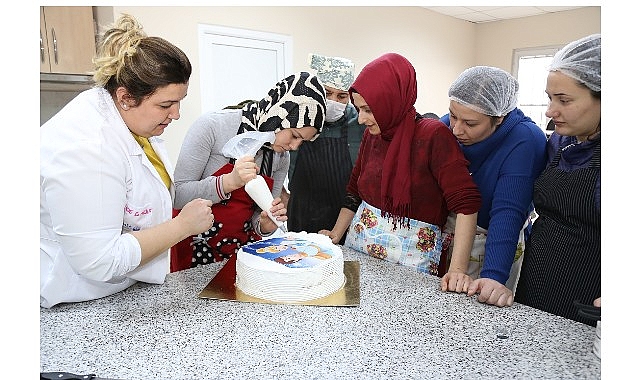 Kocaeli Büyükşehir Belediyesi’nin eğitim ve istihdama verdiği destek, yürütülen çeşitli