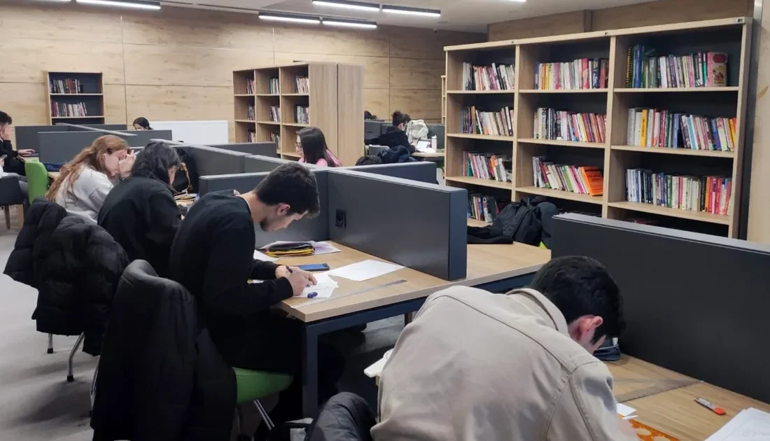 Çankaya Belediyesi, Çankaya Evleri ve kültür merkezlerinde bulunan 12 kütüphanesi