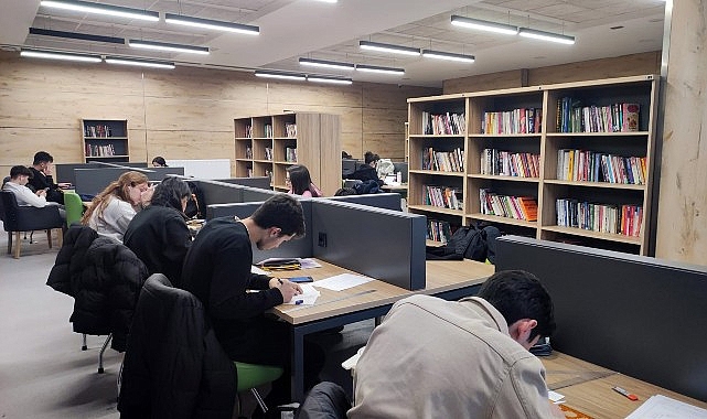 Çankaya Belediyesi, Çankaya Evleri ve kültür merkezlerinde bulunan 12 kütüphanesi