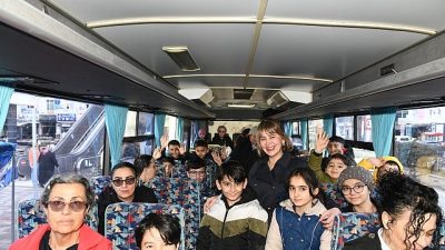 Çiğli Belediyesi, yarıyıl tatilinde çocukları ve ailelerini unutmadı. Kadınlar ve