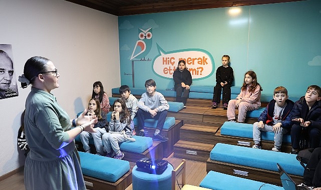 Nilüfer Belediyesi’nin düzenlediği “Çocuklar İçin Felsefe” atölyesinde bir araya gelen