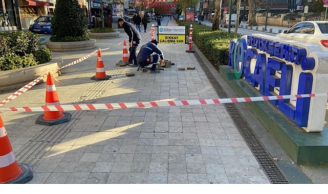 Kocaeli Büyükşehir Belediyesi, İzmit Cumhuriyet Bulvarı’nda vatandaşların güvenli ve konforlu