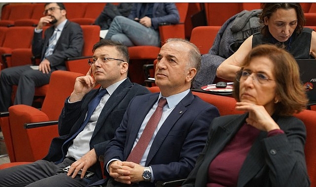 İstanbul Atlas Üniversitesi ev sahipliğinde düzenlenen İstanbul Cerrahi Günleri’nin altıncısı,