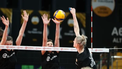 Eczacıbaşı Dynavit, Vodafone Sultanlar Ligi’nin ikinci yarısının ilk derbisine çıkmaya