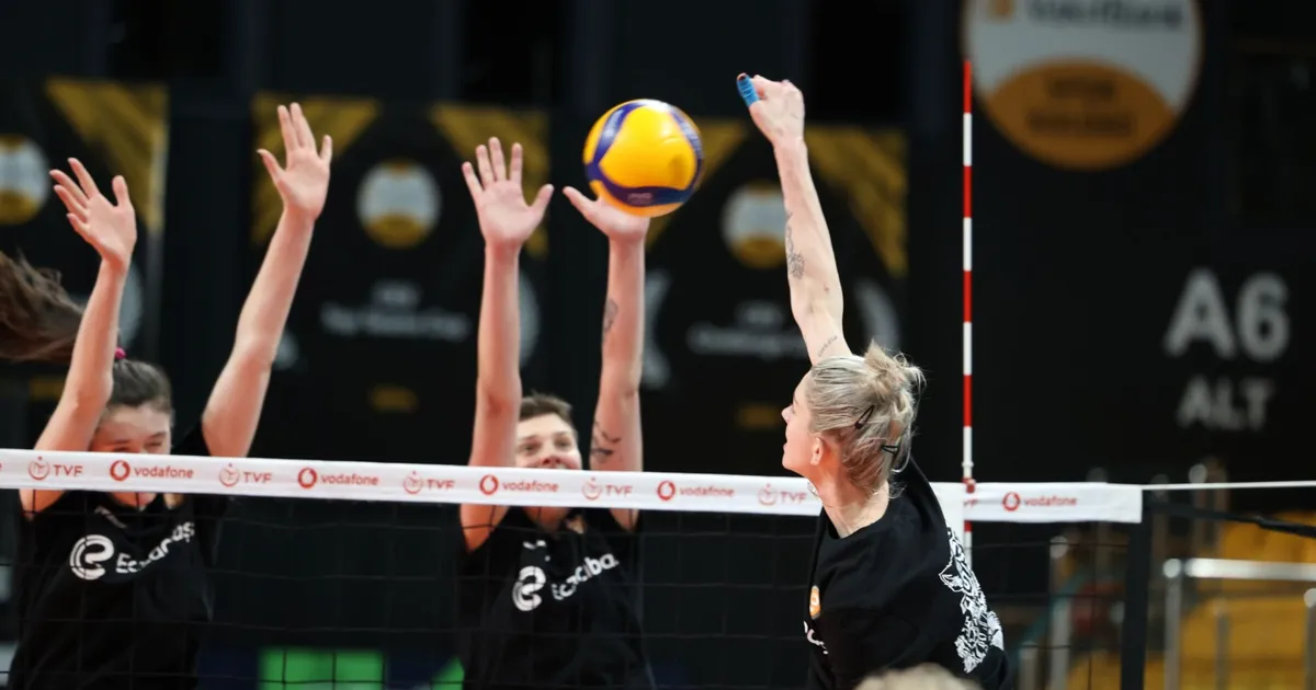 Eczacıbaşı Dynavit, Vodafone Sultanlar Ligi’nin ikinci yarısının ilk derbisine çıkmaya