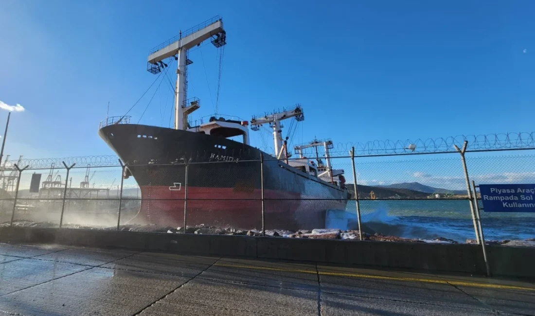 Denizcilik Genel Müdürlüğü, olumsuz hava koşulları nedeniyle Ege Gübre Limanı’ndan