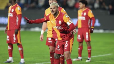 Galatasaray, deplasmanda 2-1 kazanarak yoluna devam ediyor. Ziraat Türkiye Kupası
