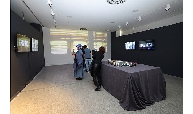 Dijital çağın sanat üzerindeki dönüştürücü etkisini odağına alan “ Fijital