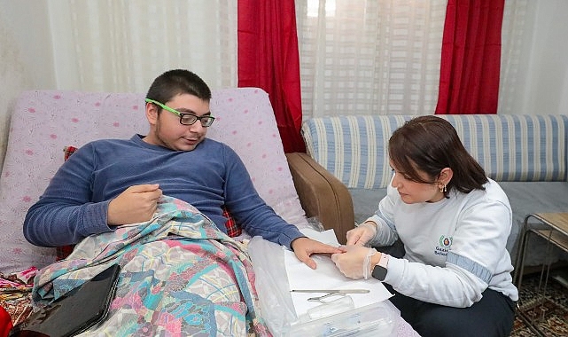 Gaziemir Belediyesi’nin engelli, yaşlı, hasta ve dezavantajlı bireylerin yaşamını kolaylaştırmak