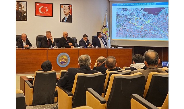 Belediye Başkanı Ali Yıldırım Sezer’in düzenli olarak gerçekleştirdiği toplantıya ilk