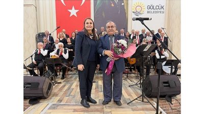 Gölcük Belediyesi Türk Halk Müziği Değirmendere Korosu, Şef Emrullah Erçelik