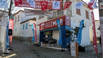 Güzelbahçe Belediyesi, halkın istek ve taleplerine kulak verdi ‘Bakkal’ kültürünü