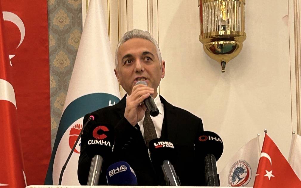 Hekimsen Sendikası, tarafından hazırlanan malpraktis sorununa hasta, hekim ve devlet