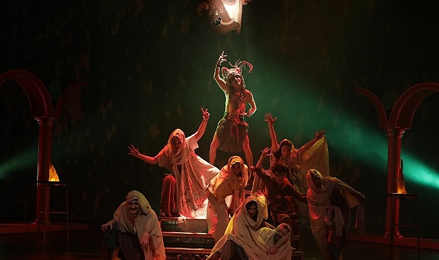 İstanbul Büyükşehir Belediyesi Şehir Tiyatroları, 2025-2026 tiyatro sezonunun yeni haftasında 14 oyunla