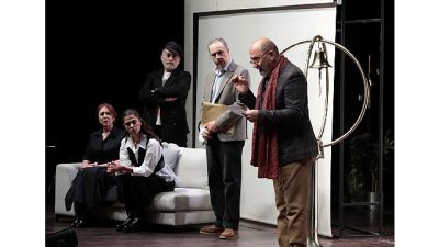 İstanbul Büyükşehir Belediyesi Şehir Tiyatroları, eskimeyen hikayesiyle günümüze ışık tutan “Bir