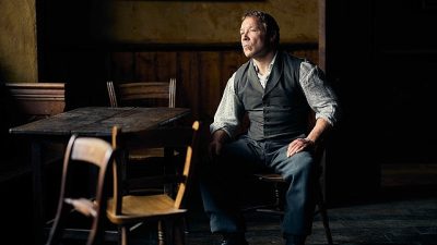 1880’lerde Londra’nın acımasız Doğu Yakası’nda hayatta kalma mücadelesi veren bir