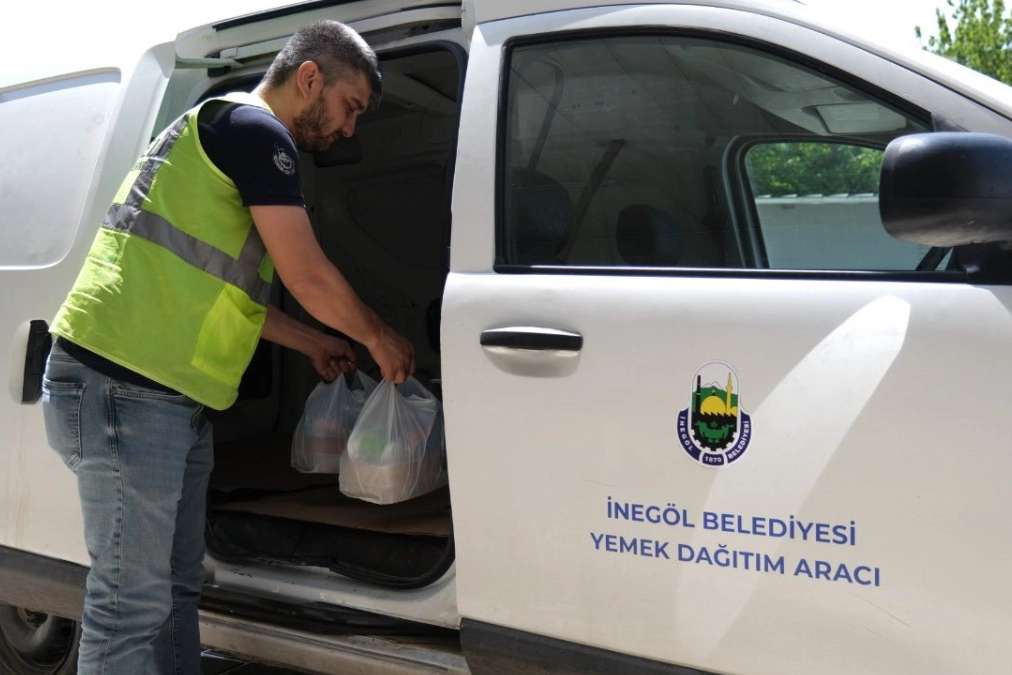 İnegöl Belediyesi, sosyal belediyecilik anlayışıyla 7’den 70’e tüm kesimlere yönelik