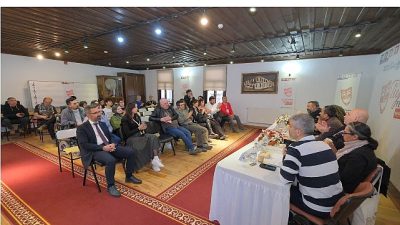 İnegöl Belediyesi’nin düzenlediği tiyatro festivali sadece sahne gösterileriyle sınırlı kalmadı.