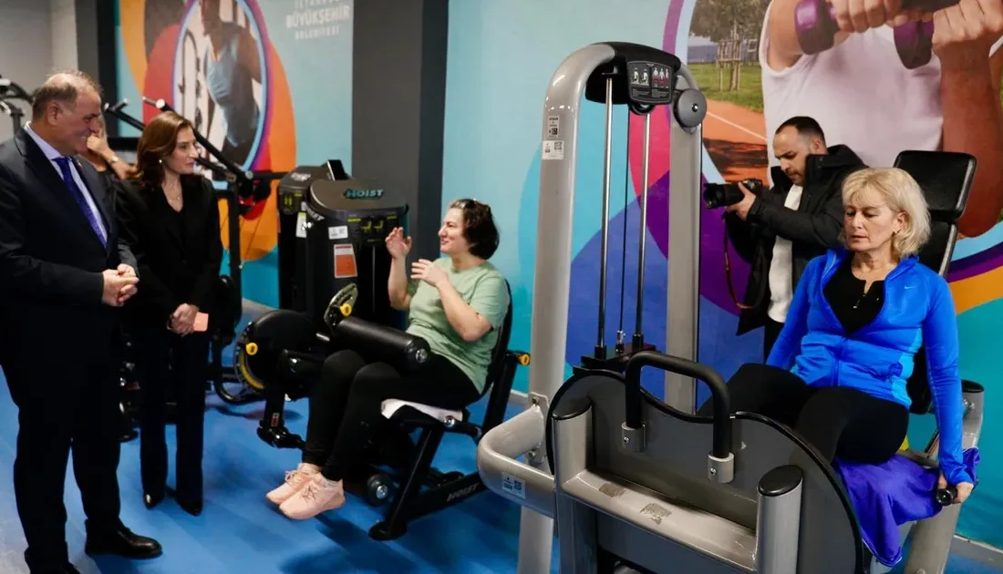 Geçtiğimiz yıl emekliler, 65 yaş ve üzeri vatandaşlara gündüz seanslarında