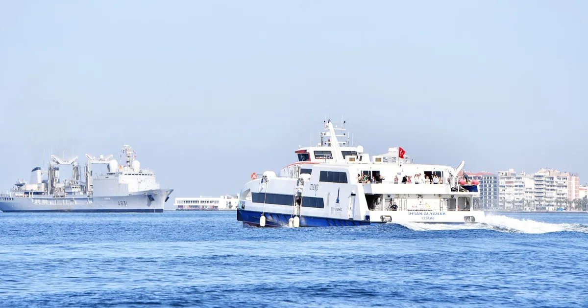 İzmir Büyükşehir Belediyesi’nin denizcilik işletmesi İZDENİZ, Karaburun’un simgesi haline gelen