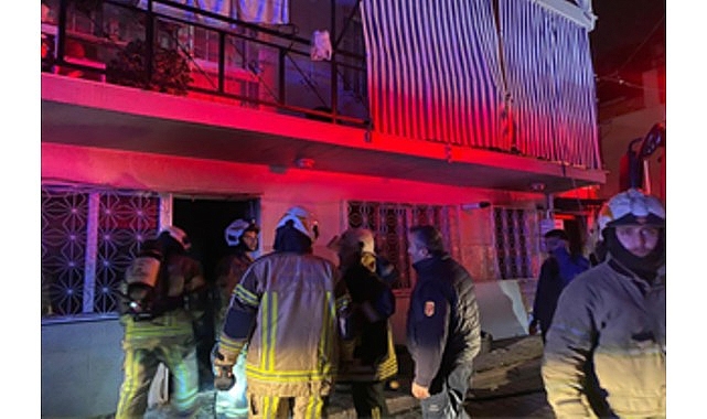 İzmir’in Buca ilçesinde 4 katlı bir binanın zemin katında çıkan