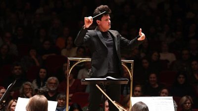 İzmir Oda Orkestrası, dünyaca ünlü trompet sanatçısı Lucienne Renaudin Vary