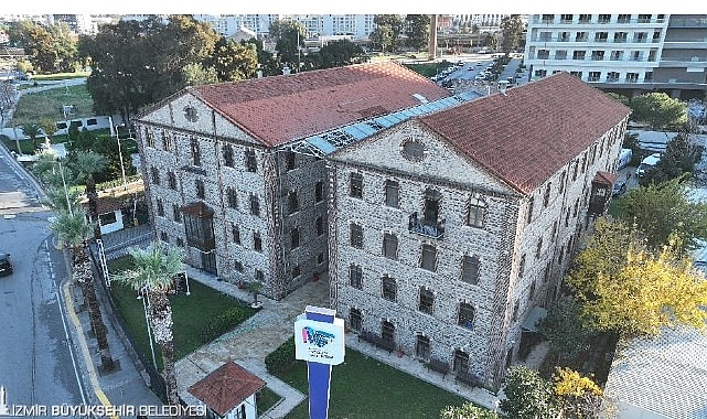 İzmir Büyükşehir Belediyesi Meslek Fabrikası 10 yıldır hem mesleki eğitim