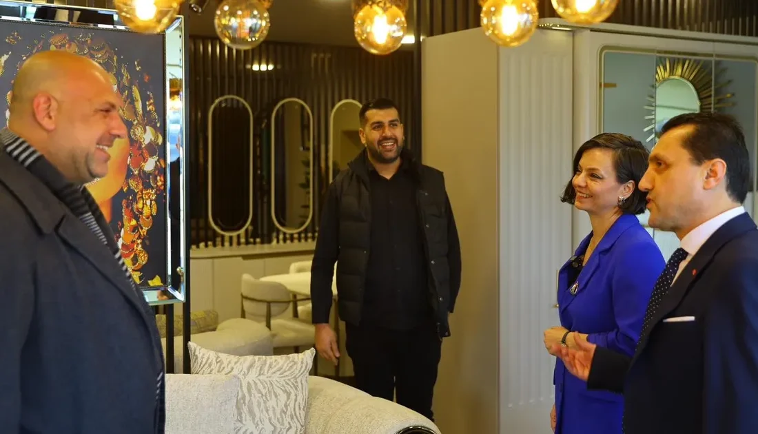 Karabağlar Belediye Başkanı Helil Kınay, İzmir Mobilyacılar ve Marangozlar Odası’nın