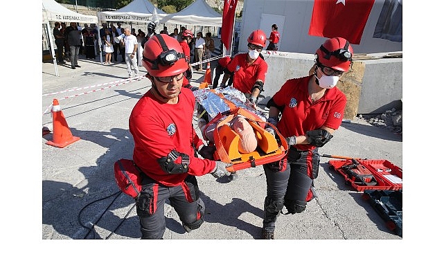 Afetlere karşı dirençli kent hedefiyle çalışmalarını sürdüren Karşıyaka Belediyesi, son