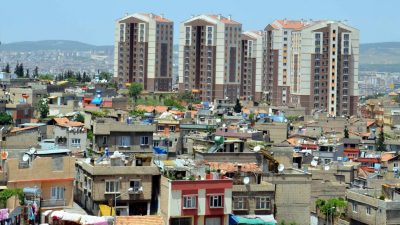 Oldukça sinsi ilerleyen, akciğer zarını tutan ölümcül bir kanser olan