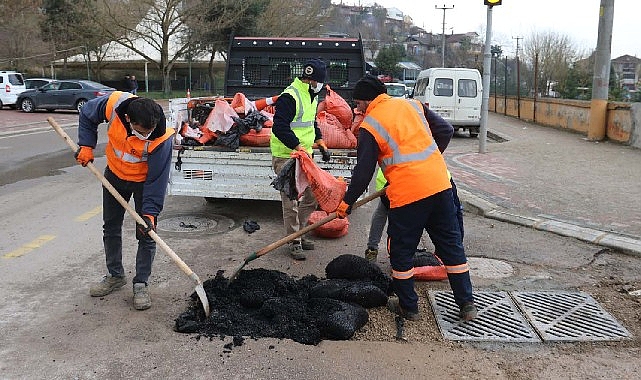 Kocaeli Büyükşehir Belediyesi, yolları daha güvenli ve konforlu hale getirmek