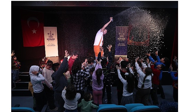 Konak Belediyesi’nin yarıyıl tatili için hazırladığı etkinliklerle günlerini dolu dolu