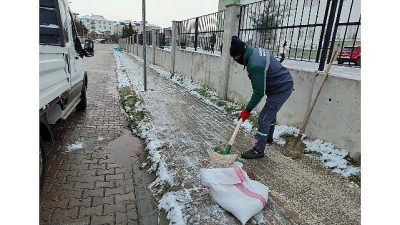 Lüleburgaz Belediyesi, akşam saatlerinde başlayan kar yağışı nedeniyle meydana gelebilecek
