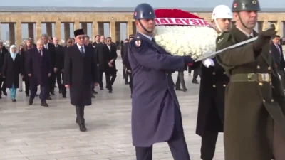 Malezya Başbakanı Enver İbrahim ve eşi Wan Azizah İsmail, Millî