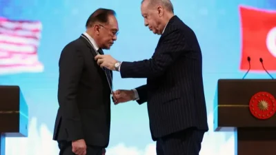 Cumhurbaşkanlığı Külliyesi Beştepe Millet Sergi Salonu’nda düzenlenen törende, Malezya Başbakanı