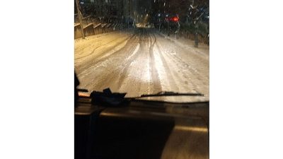 İstanbul genelinde gece saatlerinden itibaren etkili olan yoğun kar yağışının