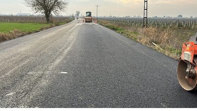 Manisa Büyükşehir Belediyesi, Yunusemre ilçesindeki sorumluluk alanlarında yürüttüğü yol bakım