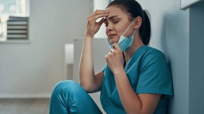 Memur maaş zamları enflasyonun altında kalırken Hekimsen, kamu görevlilerine geçmişe