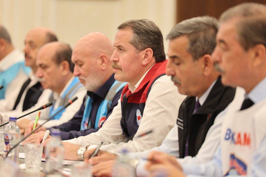 Memur zammı Hakemde! Memuru sattınız etiketi ile yapılan X paylaşımları