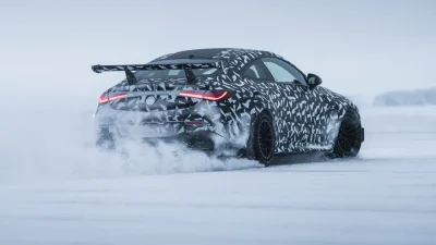 Mercedes-AMG, henüz tanıtılmamış yeni ve yüksek performanslı modelini İsveç’in kuzeyinde