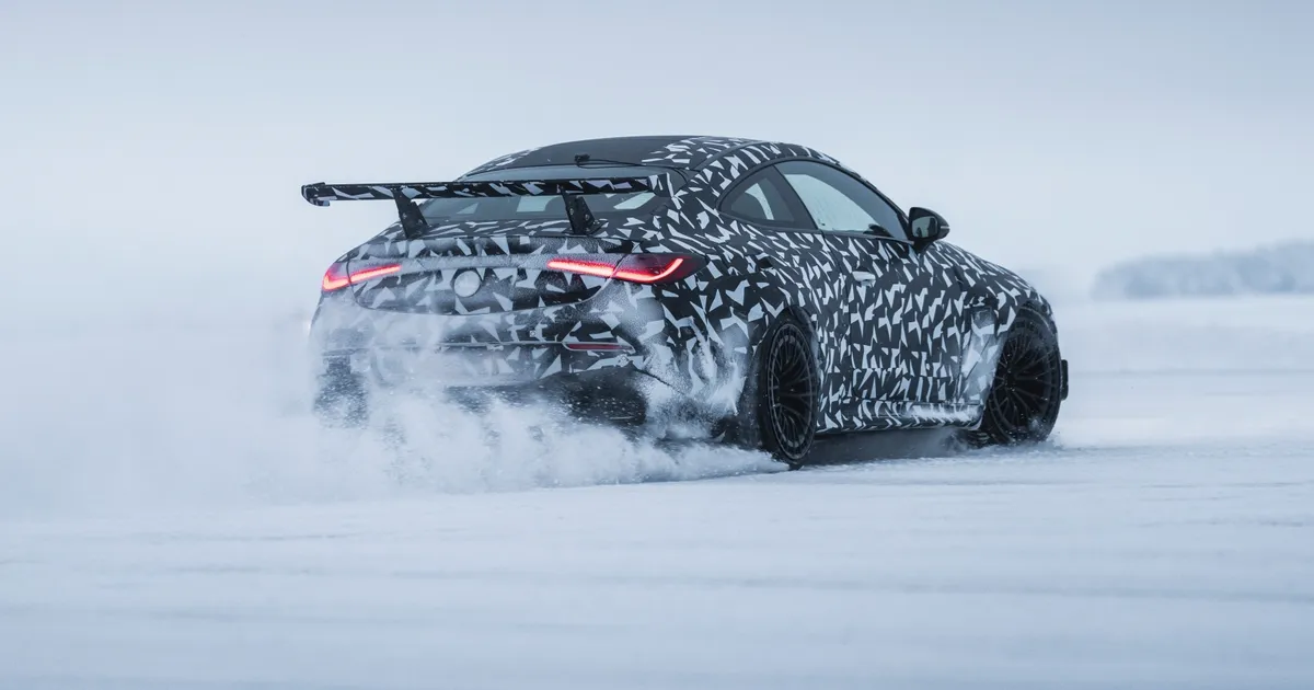 Mercedes-AMG, henüz tanıtılmamış yeni ve yüksek performanslı modelini İsveç’in kuzeyinde