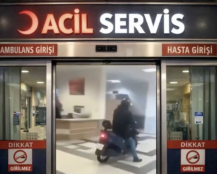 Aydın Nazilli Devlet Hastanesi'ne bir şahıs motoruyla girip tur atması