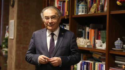 Nevzat Tarhan son dakika...Üsküdar Üniversitesi Rektörü Prof. Dr. Nevzat Tarhan'ın