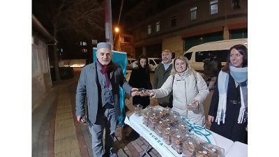 Nilüfer Belediyesi, Miraç Kandili dolayısıyla geleneksel kandil simidi ikramını bu