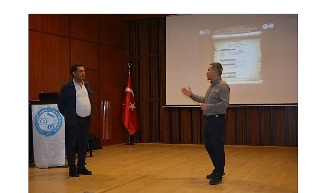 Ege Üniversitesi Devlet Türk Musikisi Konservatuvarı (DTMK) tarafından  “Dansta Çalışma